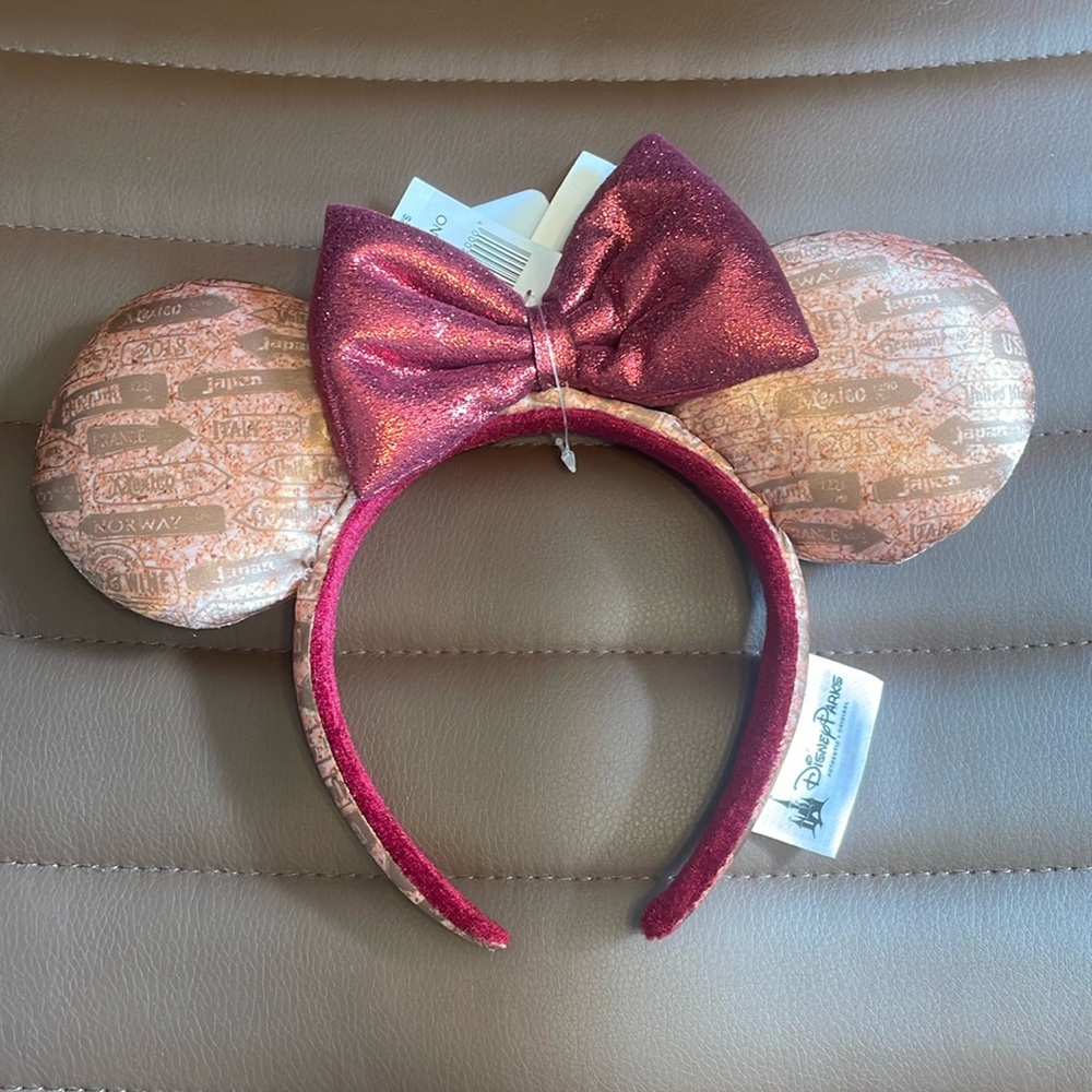 Disney ears NWT